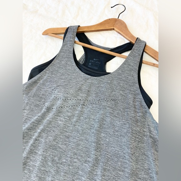 Nike Dry Fit Bra Tank Shirt - Picture 5 of 10